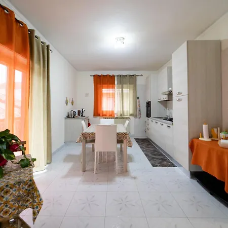 Il Noccioleto * Linguaglossa